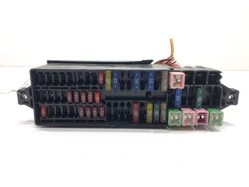 Used Fuse box Fuse box 39276848 39276848
