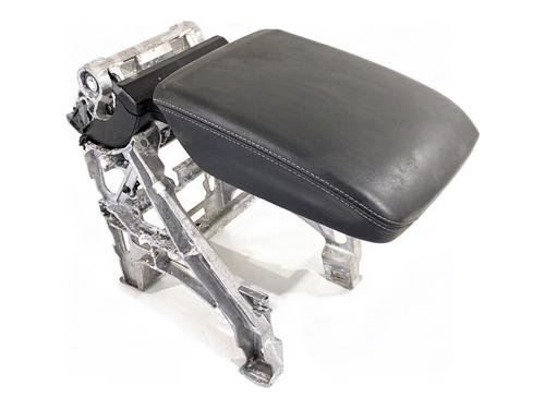 Used Armrest / Center console Armrest / Center console 39364700 39364700