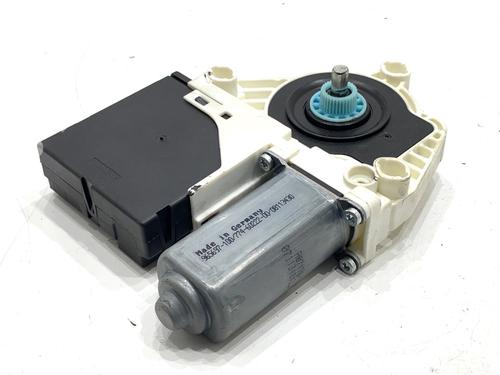 Left front window motor VW CC B7 (358) 2.0 TDI 4motion | BP39351975E21 - Image 3