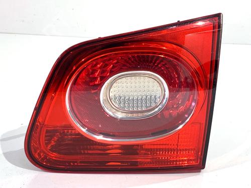 right-taillight-vw-tiguan-5n_-2007-2008-2009-2010-2011-2012-2013-2014-2015-2016-2017-2018-39352251 main image