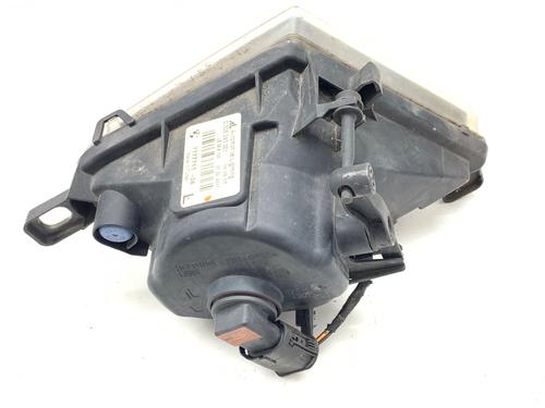 Left front fog light BMW 5 Touring (E61) 530 d | BP39371693C30 - Image 2