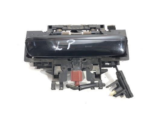 front-left-exterior-door-handle-audi-a8-d3-4e2-4e8-2002-2003-2004-2005-2006-2007-2008-2009-2010-39274667 main image