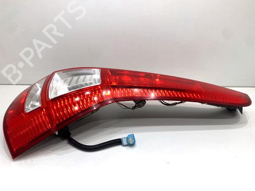 Used Right taillight Right taillight 39332649 39332649