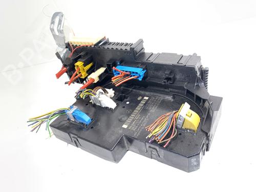 Used Fuse box Fuse box 39300169 39300169
