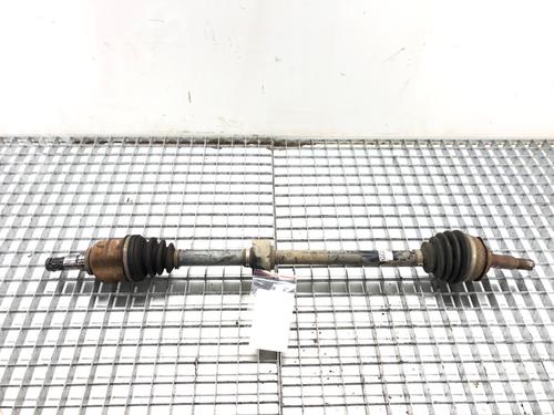 Used Right front driveshaft Right front driveshaft TOYOTA YARIS (_P13_) 1.4 D (NLP130_, NLP130) (90 hp) 39279706 39279706