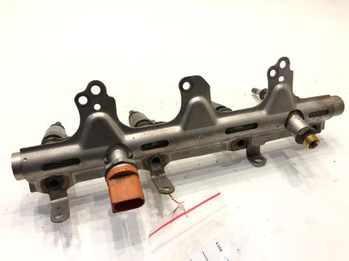 Injection rail SEAT EXEO ST (3R5) 2.0 TFSI | BP39369207M98 - Image 2