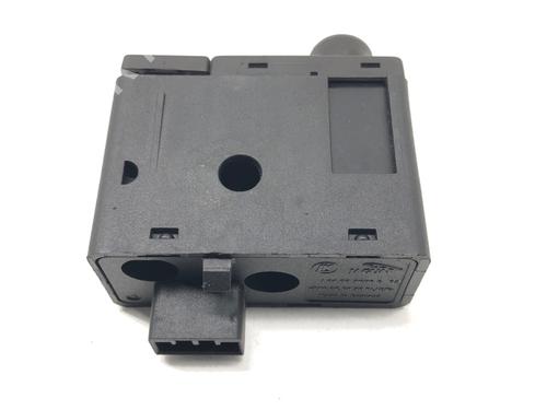 Switch JAGUAR XJ (X308) 4.0 | BP39271877I30 - Image 3