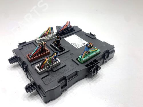 Used Fuse box Fuse box 39332940 39332940