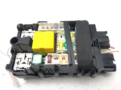 Used Fuse box Fuse box 39270392 39270392