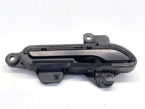 rear-right-exterior-door-handle-tesla-model-y-5yjy-2019-39336263 main image