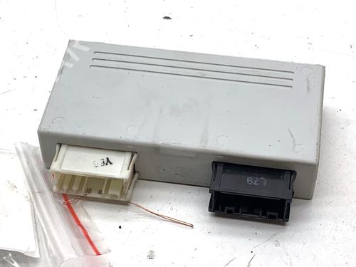 Electronic module BMW 5 Touring (E61) 520 d | BP39330695M83 - Image 2