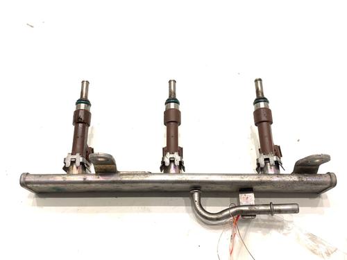 Used Injection rail Injection rail 39336973 39336973