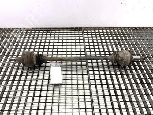 Used Right rear driveshaft Right rear driveshaft MERCEDES-BENZ GLK-CLASS (X204) 220 CDI (204.902) (170 hp) 39322861 39322861