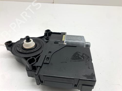 Right front window motor VW PASSAT B7 Variant (365) 2.0 TDI | BP39365830E20 - Image 2