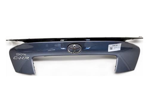 tailgate-trim-toyota-c-hr-_x1_-2016-39365308 main image