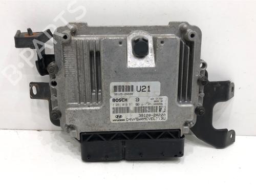 engine-control-unit-ecu-hyundai-i40-i-cw-vf-2011-2012-2013-2014-2015-2016-2017-2018-2019-39315407 main image