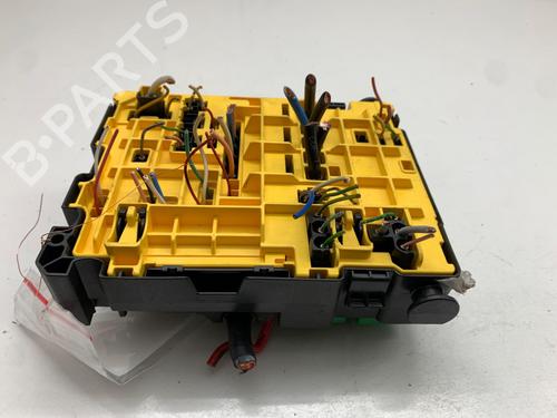 Fuse box PEUGEOT 301 1.6 VTi 115 | BP39376115E1 - Image 2
