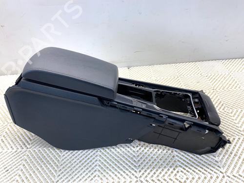 middle-console-peugeot-508-i-8d_-2010-2011-2012-2013-2014-2015-2016-2017-2018-39340485 main image