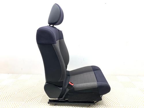 Left front seat CITROËN C4 CACTUS 1.2 VTi 82 | BP40115328C15 - Image 6