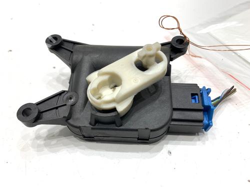 Heater blower motor VW CC B7 (358) 2.0 TDI | BP39310361M62 - Image 2
