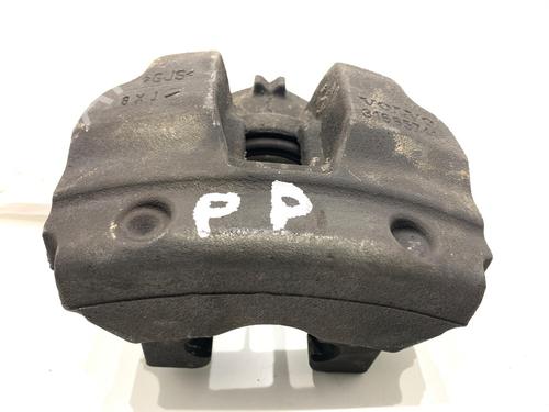 Used Right front brake caliper Right front brake caliper 39317808 39317808