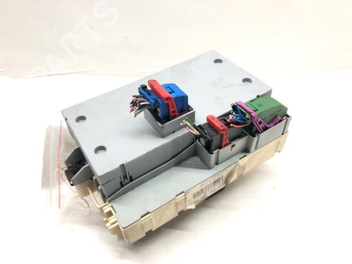Used Fuse box Fuse box 39269317 39269317