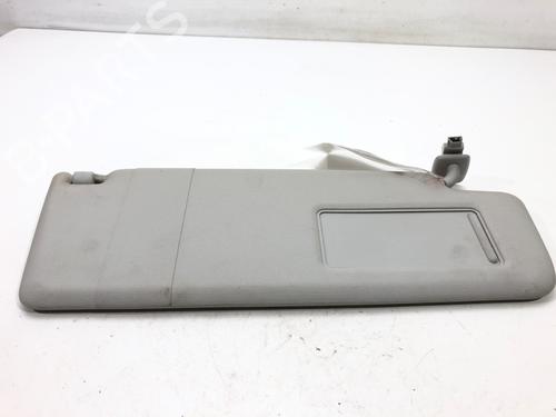 Used Right sun visor Right sun visor 39272843 39272843