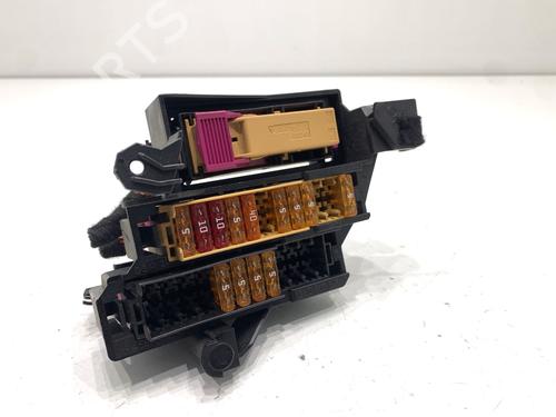 fuse-box-audi-a5-8t3-2007-2008-2009-2010-2011-2012-2013-2014-2015-2016-2017-39320500 main image