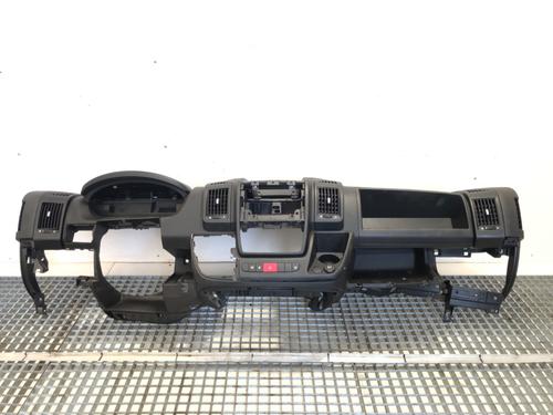 Used Dashboard Dashboard 39349061 39349061