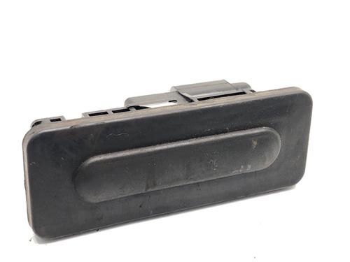 Used Tailgate handle Tailgate handle PEUGEOT 2008 I (CU_) 1.2 THP 130 / PureTech 130 (130 hp) 39334846 39334846