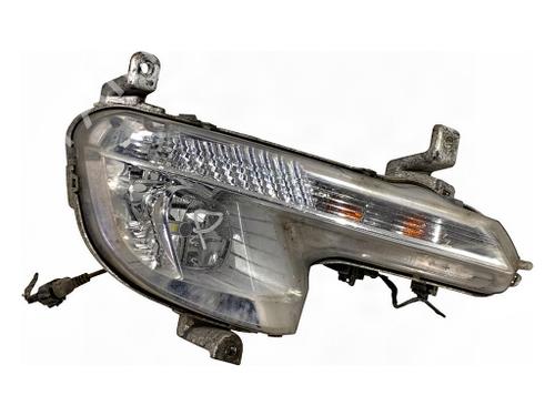 right-front-fog-light-peugeot-508-sw-i-8e_-2010-2011-2012-2013-2014-2015-2016-2017-2018-40457788 main image