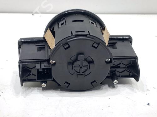 Headlight switch MERCEDES-BENZ GLE (W166) 350 d 4-matic (166.024) | BP39310930I24 - Image 2