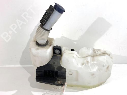 Used Windscreen washer tank Windscreen washer tank 39327632 39327632