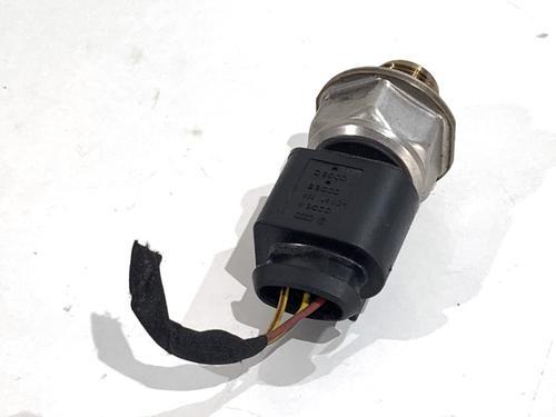 Electronic sensor SKODA OCTAVIA III Combi (5E5, 5E6) 1.6 TDI | BP39305103M84 - Image 2
