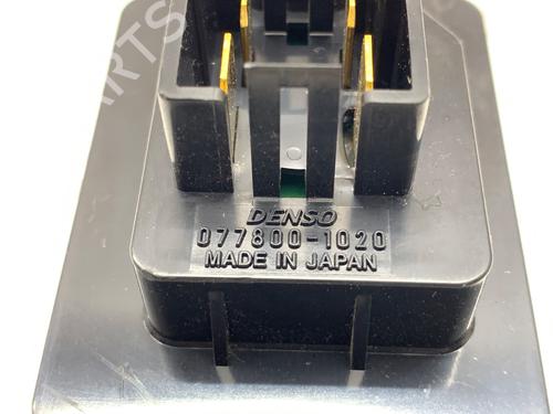 Heater resistor JAGUAR XJ (X351) 3.0 SCV6 | BP39363379M108 - Image 3