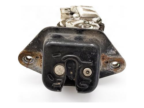 Used Tailgate lock Tailgate lock 39370990 39370990
