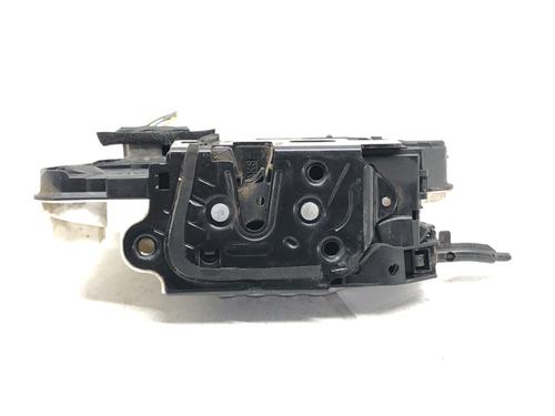 Used Front left lock Front left lock VW GOLF VI (5K1) 2.0 TDI (110 hp) 39270692 39270692