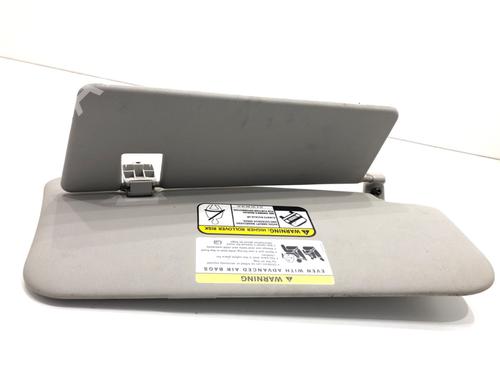 Used Left sun visor Left sun visor 39336496 39336496