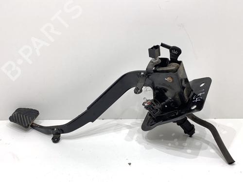 Used Pedal Pedal 39330913 39330913