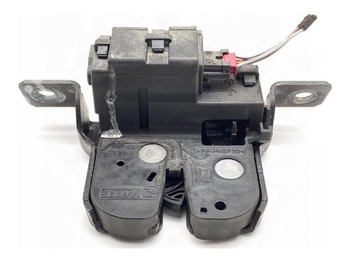 tailgate-lock-bmw-1-f20-2011-2012-2013-2014-2015-2016-2017-2018-2019-39376443 main image
