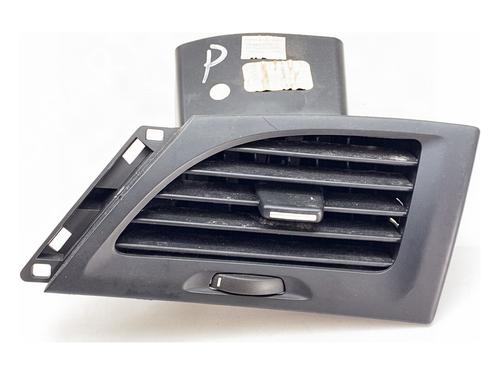 air-vent-renault-megane-iii-hatchback-bz01_-b3_-2008-39368278 main image
