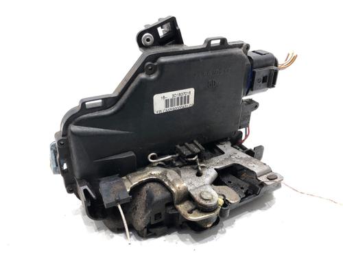 front-right-lock-seat-altea-5p1-2004-2005-2006-2007-2008-2009-2010-2011-2012-2013-2014-2015-39306754 main image