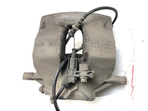 right-front-brake-caliper-mercedes-benz-e-class-t-model-s212-2009-2010-2011-2012-2013-2014-2015-2016-39269486 main image