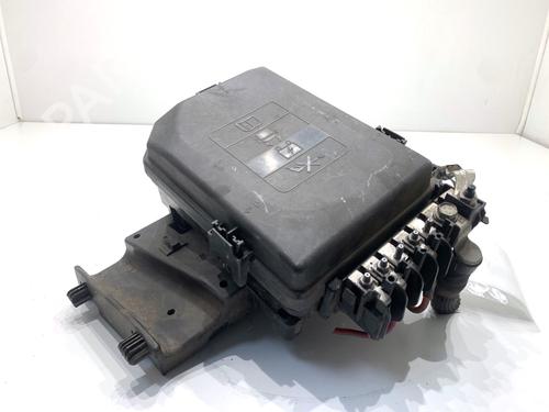 Used Fuse box Fuse box 39349585 39349585