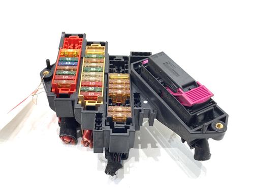 Used Fuse box Fuse box 39351543 39351543