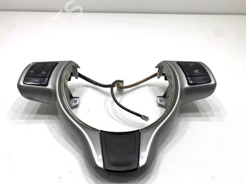 steering-wheel-controls-toyota-yaris-_p13_-2010-2011-2012-2013-2014-2015-2016-2017-2018-2019-2020-39340788 main image