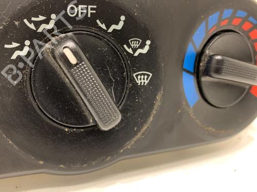 Climate control MAZDA TRIBUTE (EP) 2.0 4WD (EPEW) | BP39377591I5 - Image 3