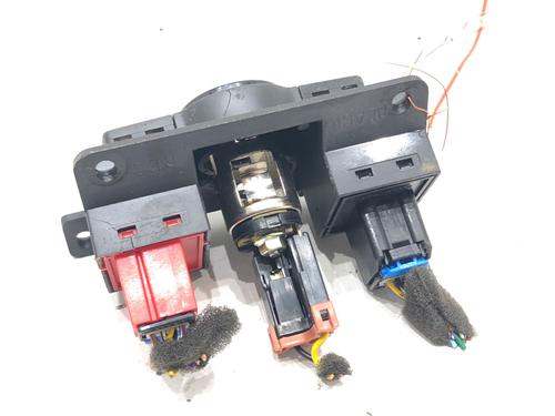 Switch OPEL ANTARA A (L07) 2.0 CDTI | BP39279135I30 - Image 3