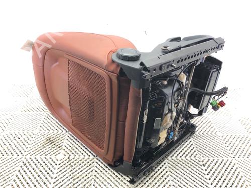 Right front seat AUDI A4 B8 Avant (8K5) 2.0 TDI | BP39306924C16 - Image 8