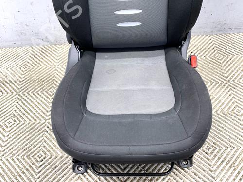 Right front seat KIA PRO CEE'D (JD) 1.4 CVVT | BP39294958C16 - Image 3